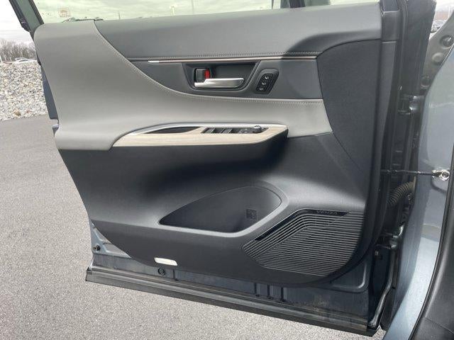 2021 Toyota Venza Limited AWD (GS)