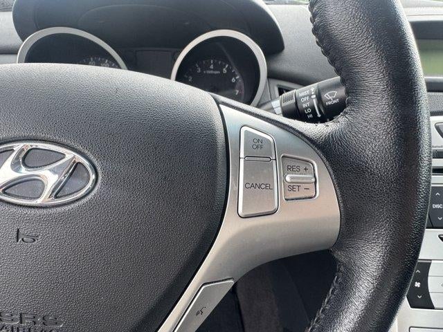 2010 Hyundai GENESIS Coupe 2dr 3.8L Man Track