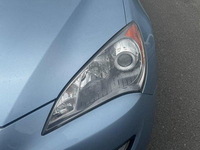 2010 Hyundai GENESIS Coupe 2dr 3.8L Man Track
