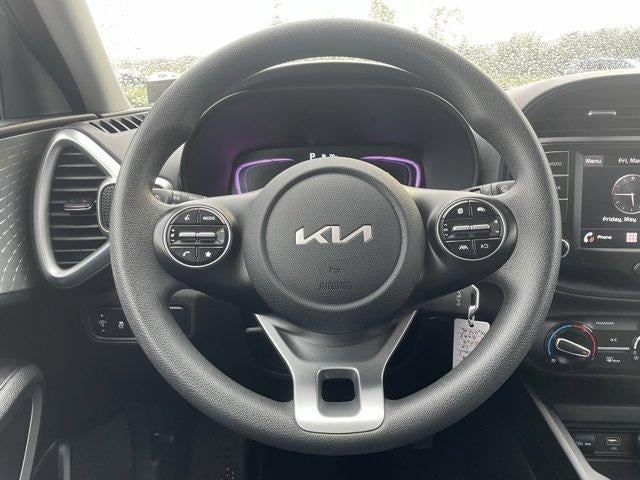 2024 Kia Soul LX IVT