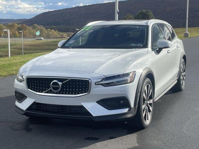 2022 Volvo V60 Cross Country T5 AWD