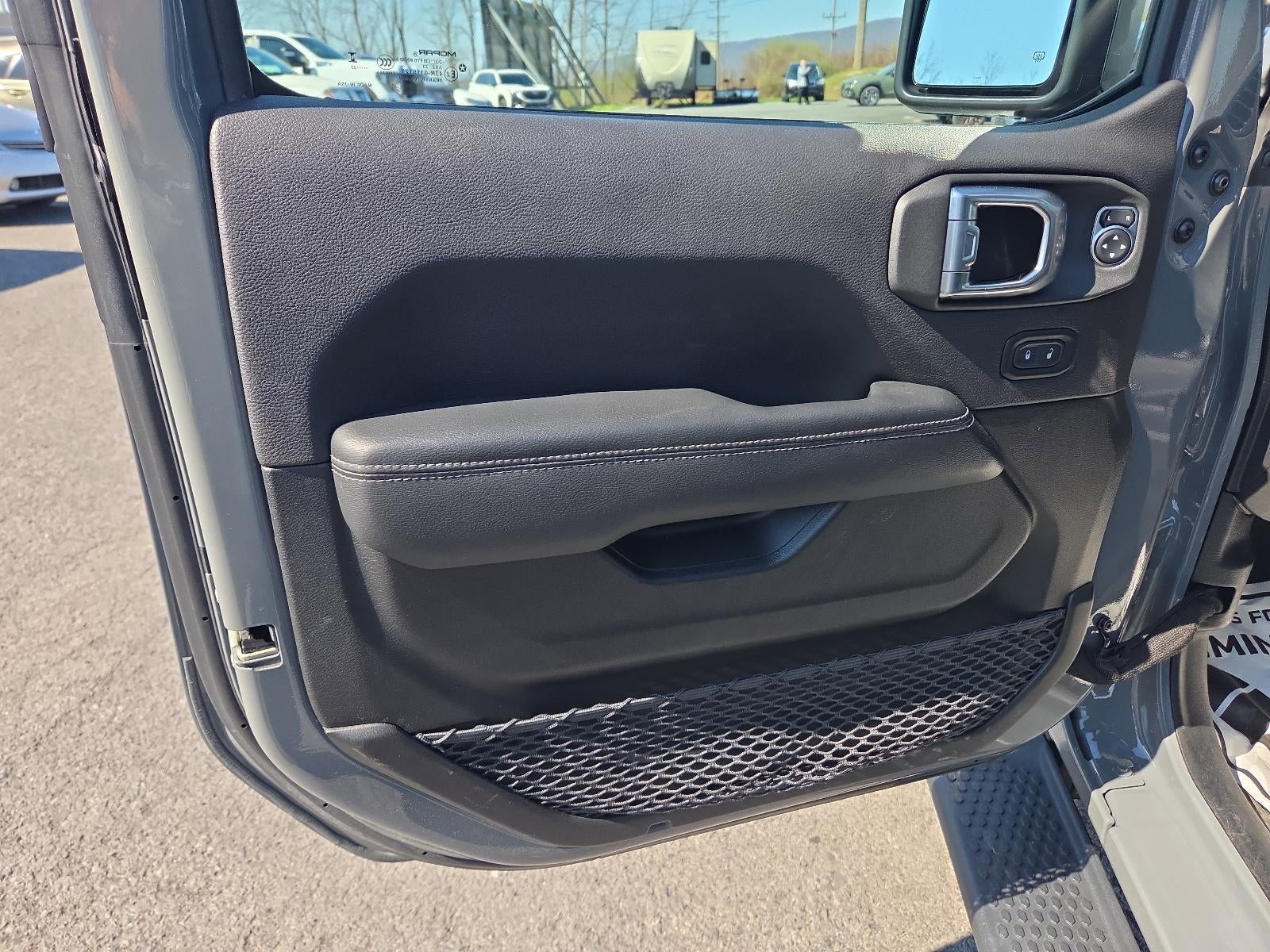 2023 Jeep Wrangler 4xe Sahara 4x4