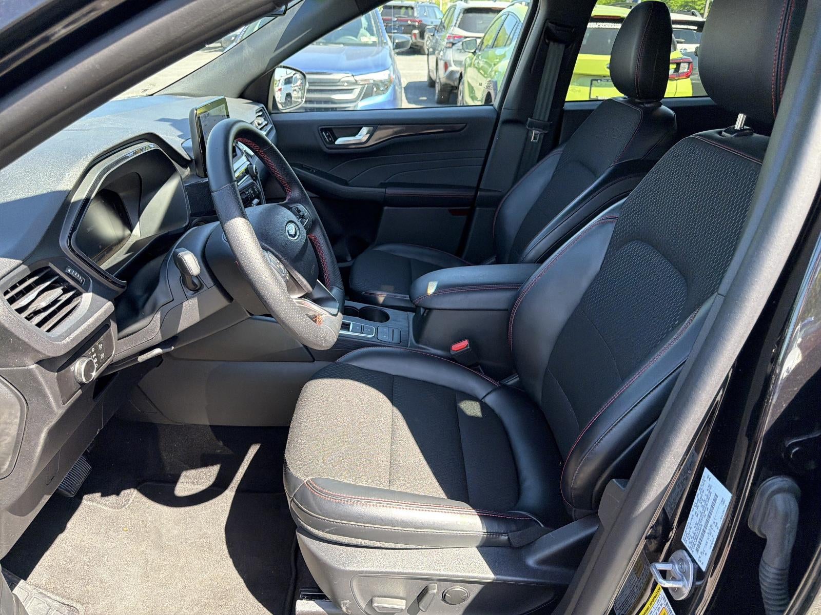 2025 Ford Escape ST-Line AWD