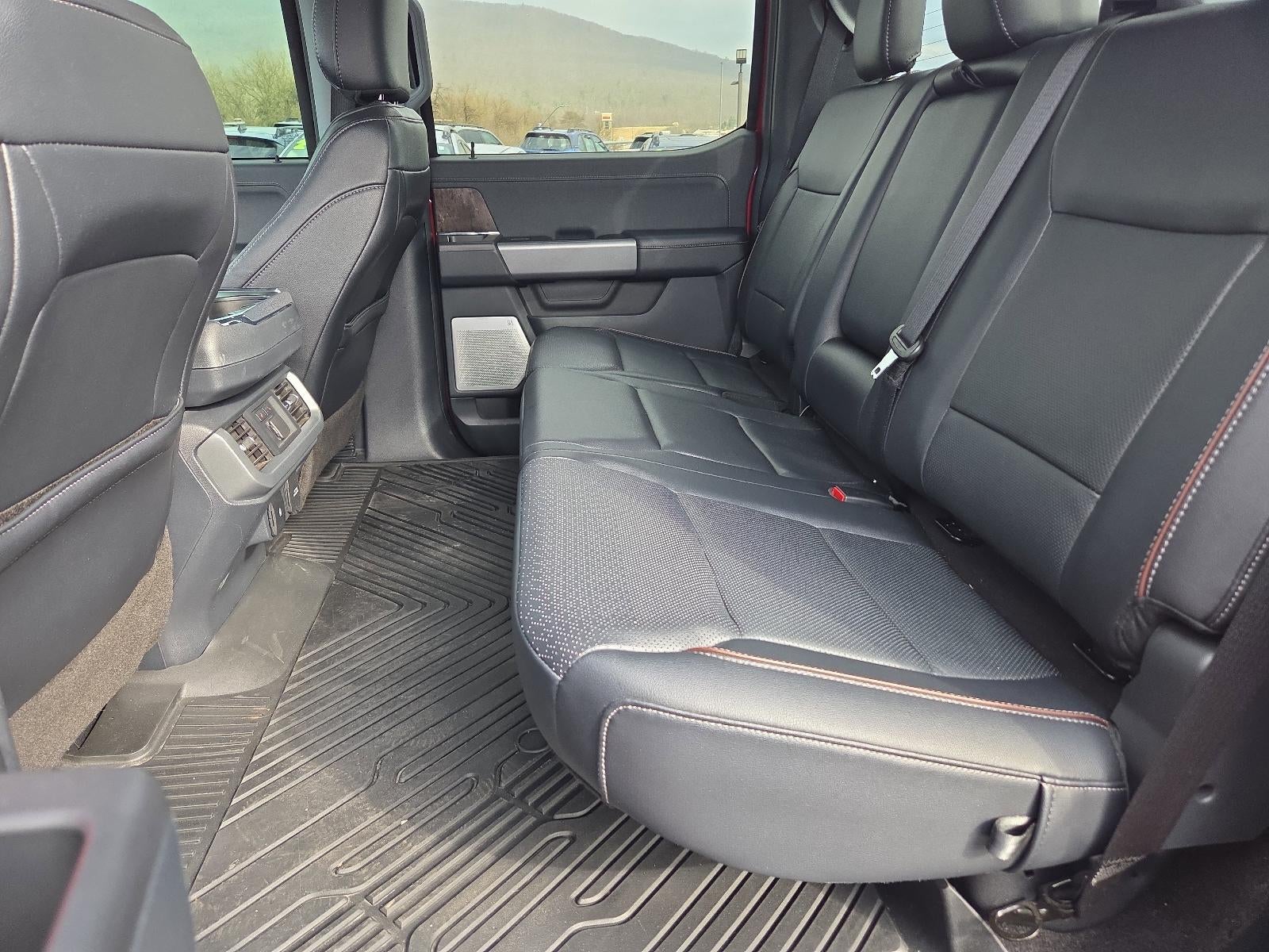 2022 Ford F-150 LARIAT 4WD SuperCrew 5.5' Box