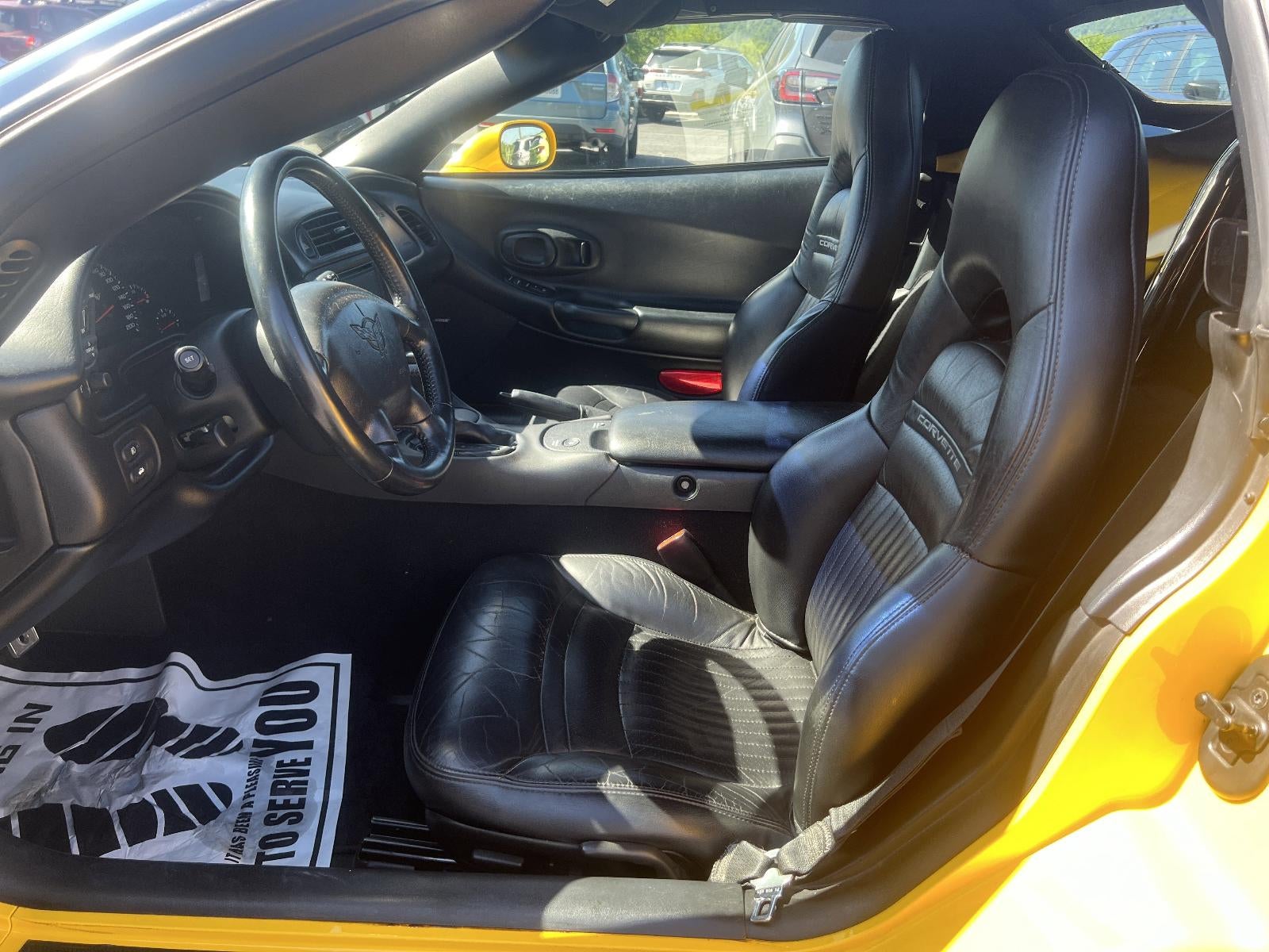 2004 Chevrolet Corvette Base