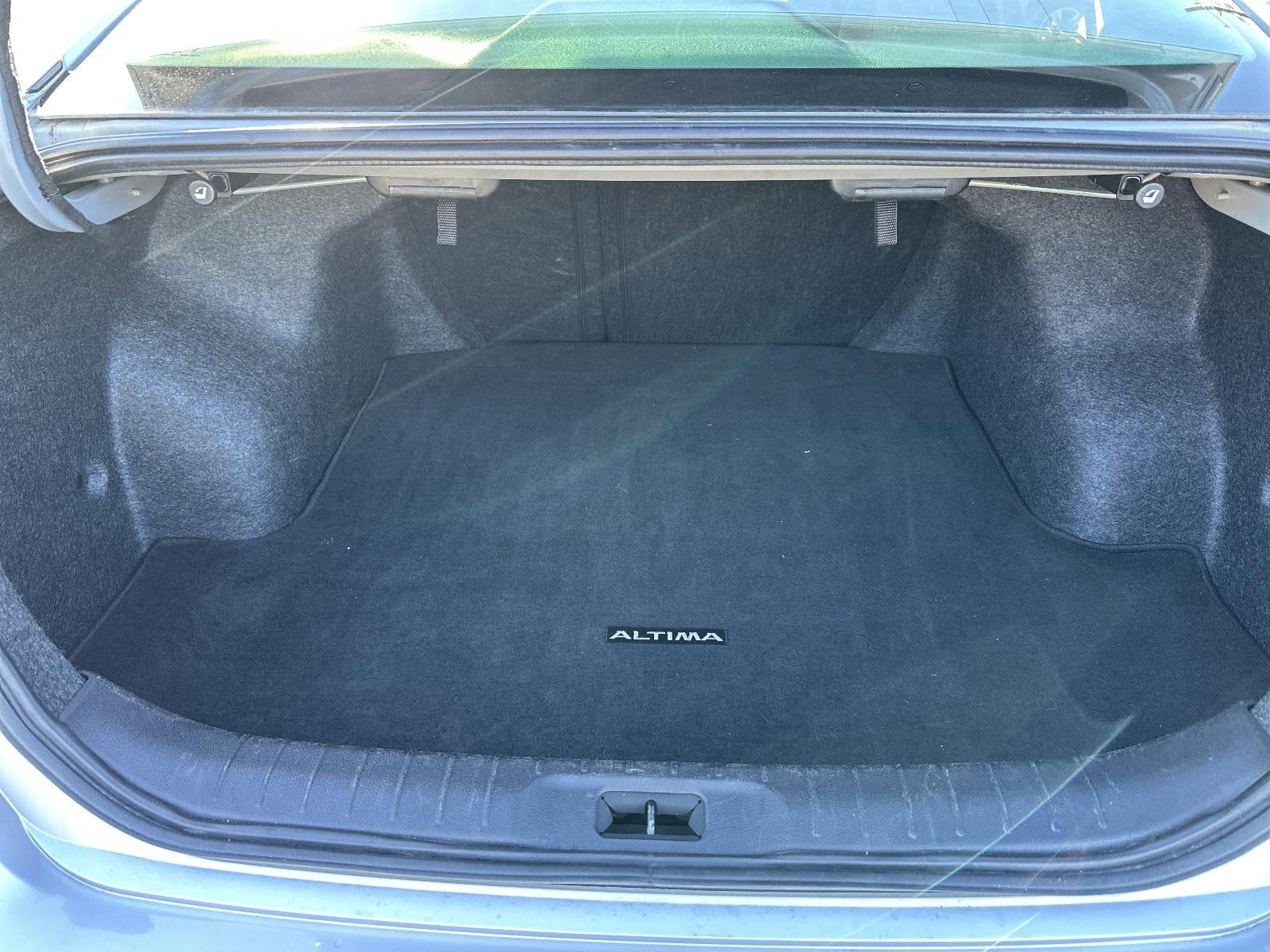 2024 Nissan Altima 2.5 SV Sedan