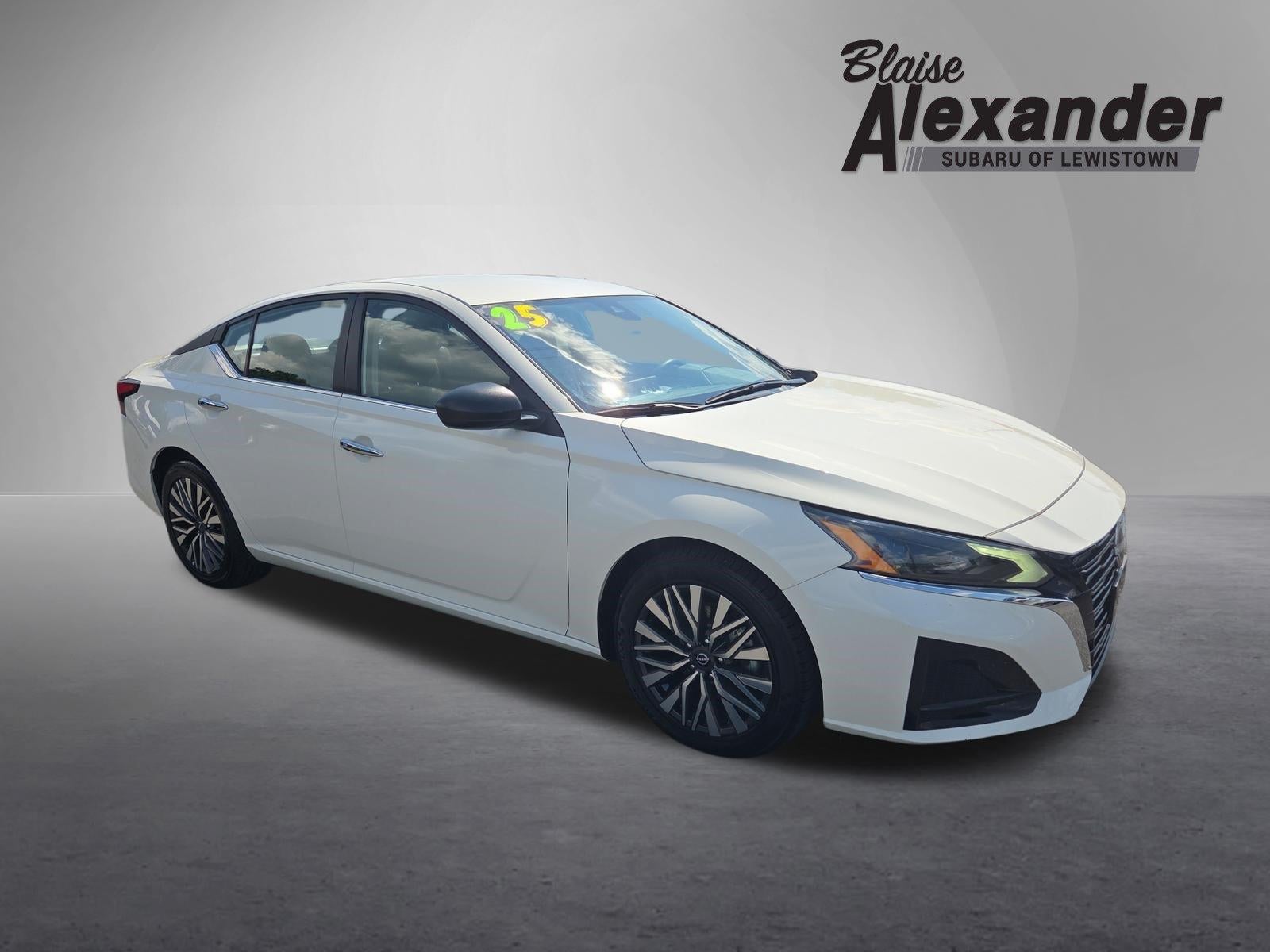 2025 Nissan Altima SV FWD