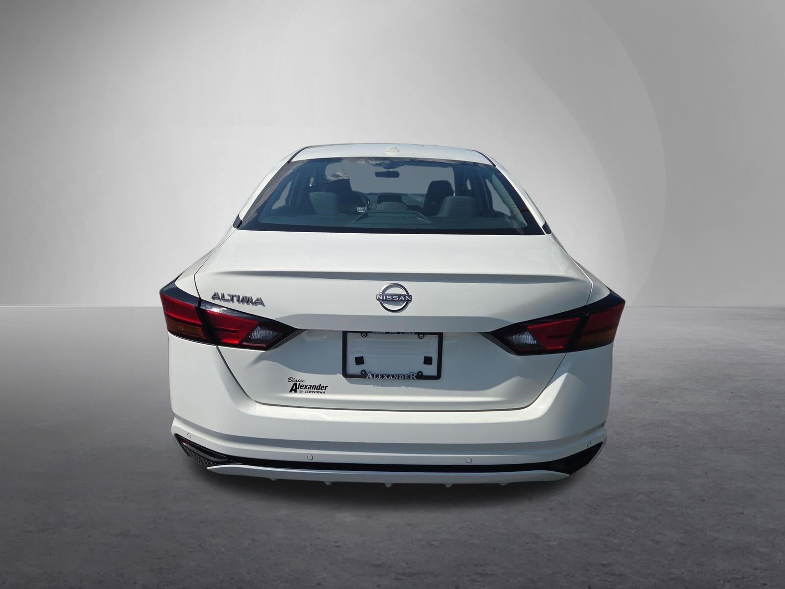 2025 Nissan Altima SV FWD
