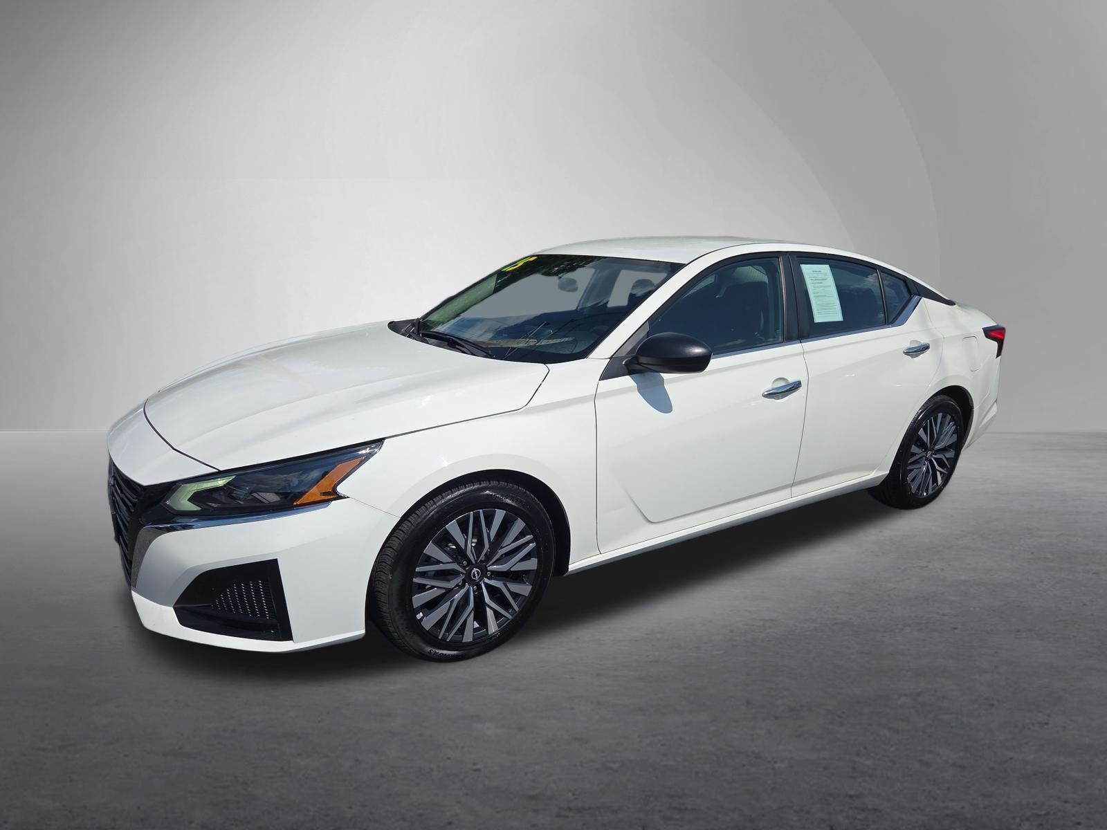 2025 Nissan Altima SV FWD