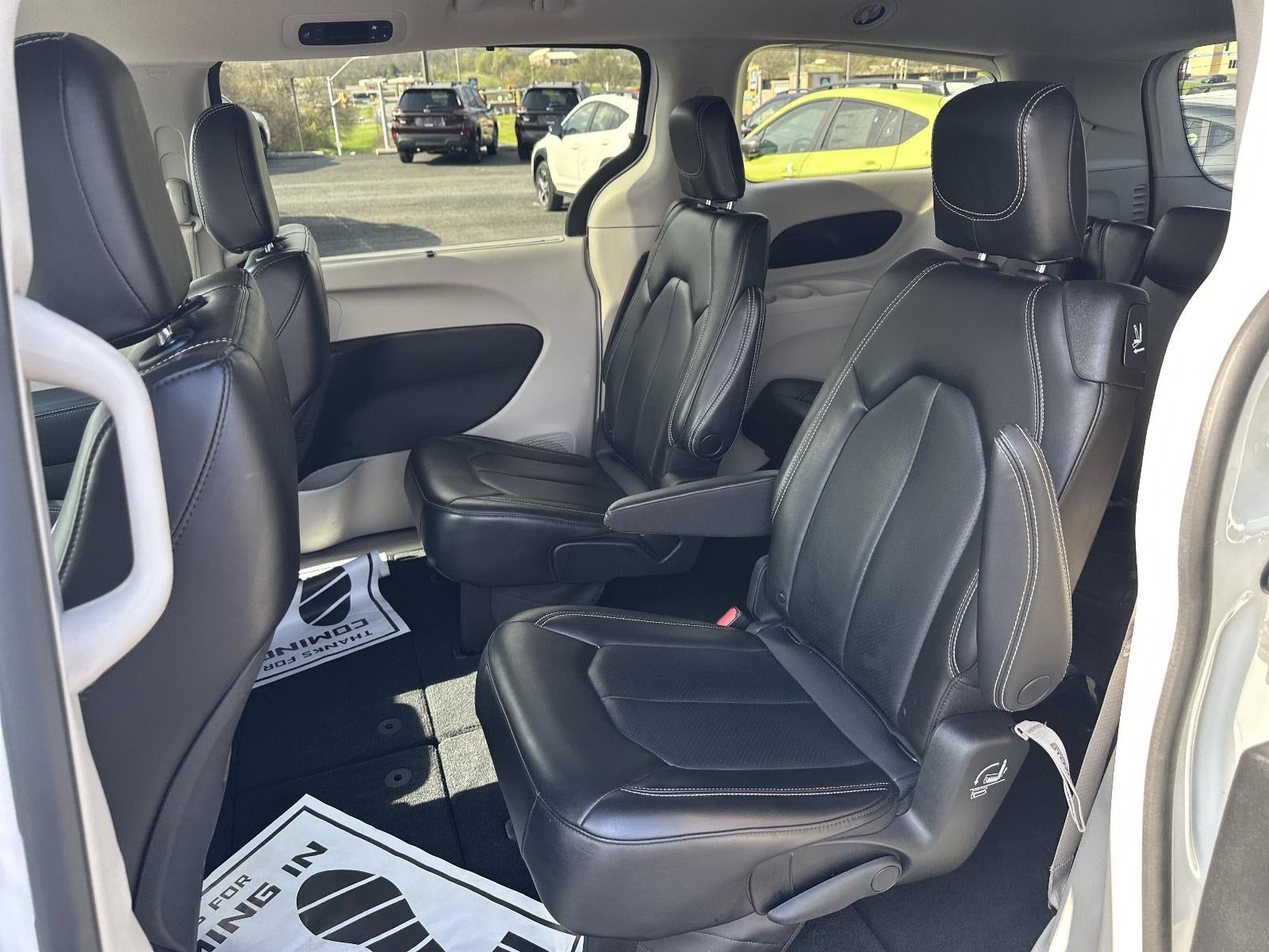 2023 Chrysler Pacifica Touring L FWD