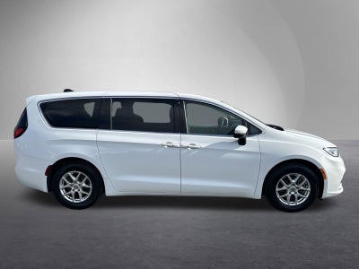 2023 Chrysler Pacifica Touring L FWD