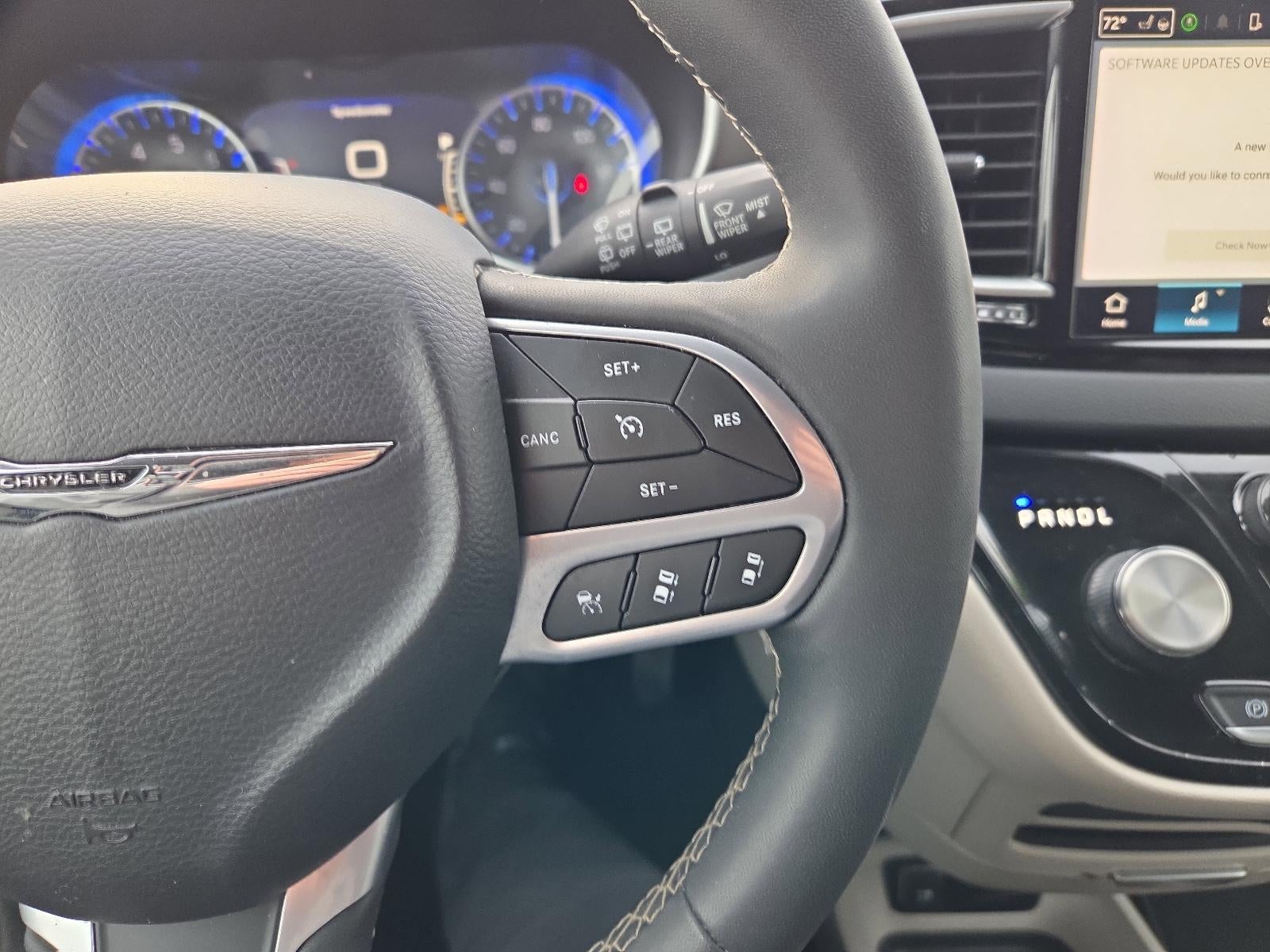 2024 Chrysler Pacifica Touring L FWD