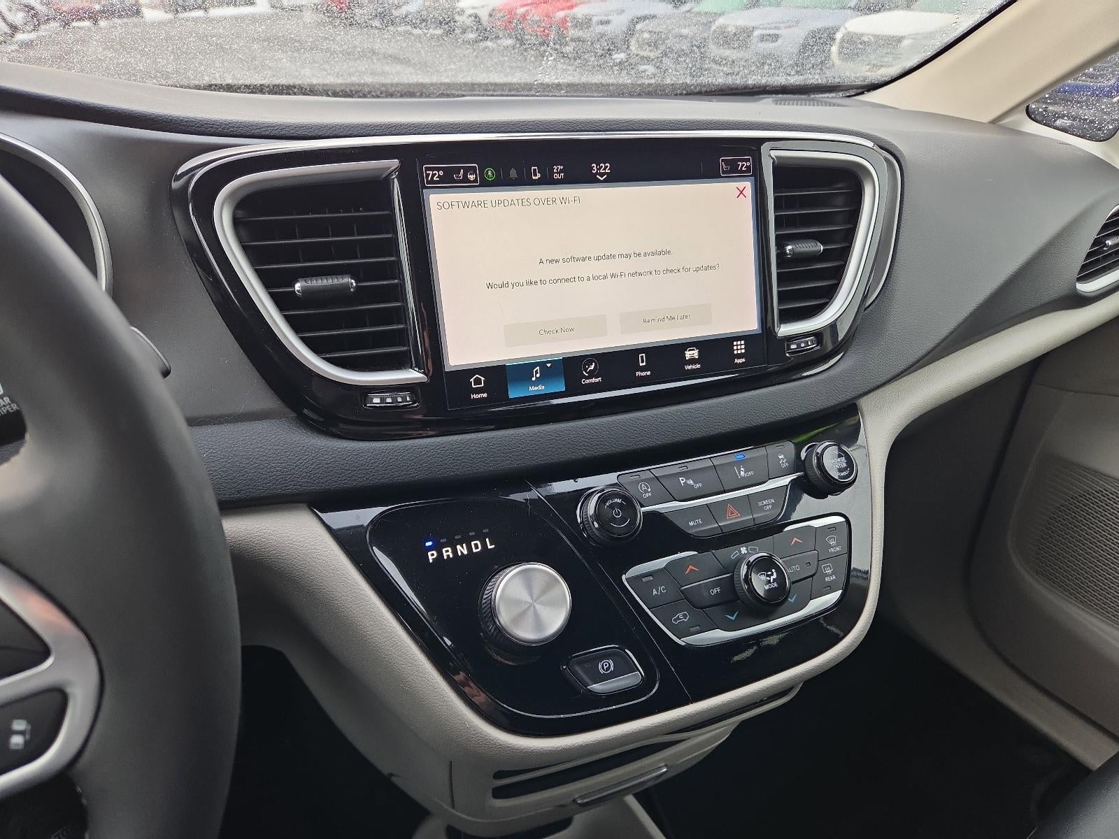 2024 Chrysler Pacifica Touring L FWD