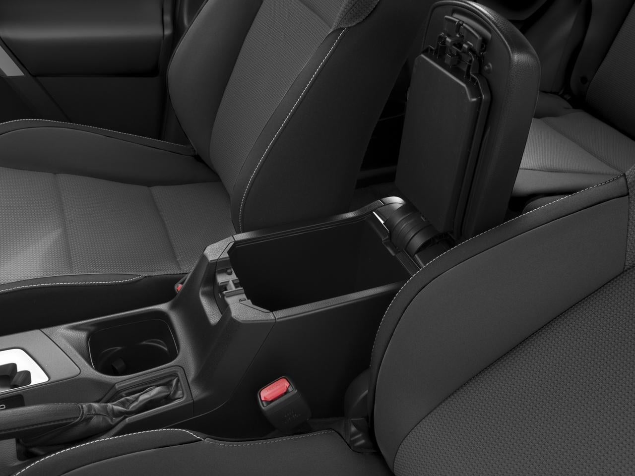 2016 Toyota RAV4 AWD 4dr XLE (Natl)