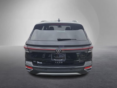 2025 Volkswagen Taos SE 4MOTION