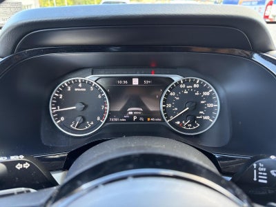 2022 Nissan Pathfinder SL 4WD