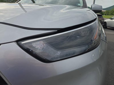 2024 Toyota Highlander LE AWD (SE)