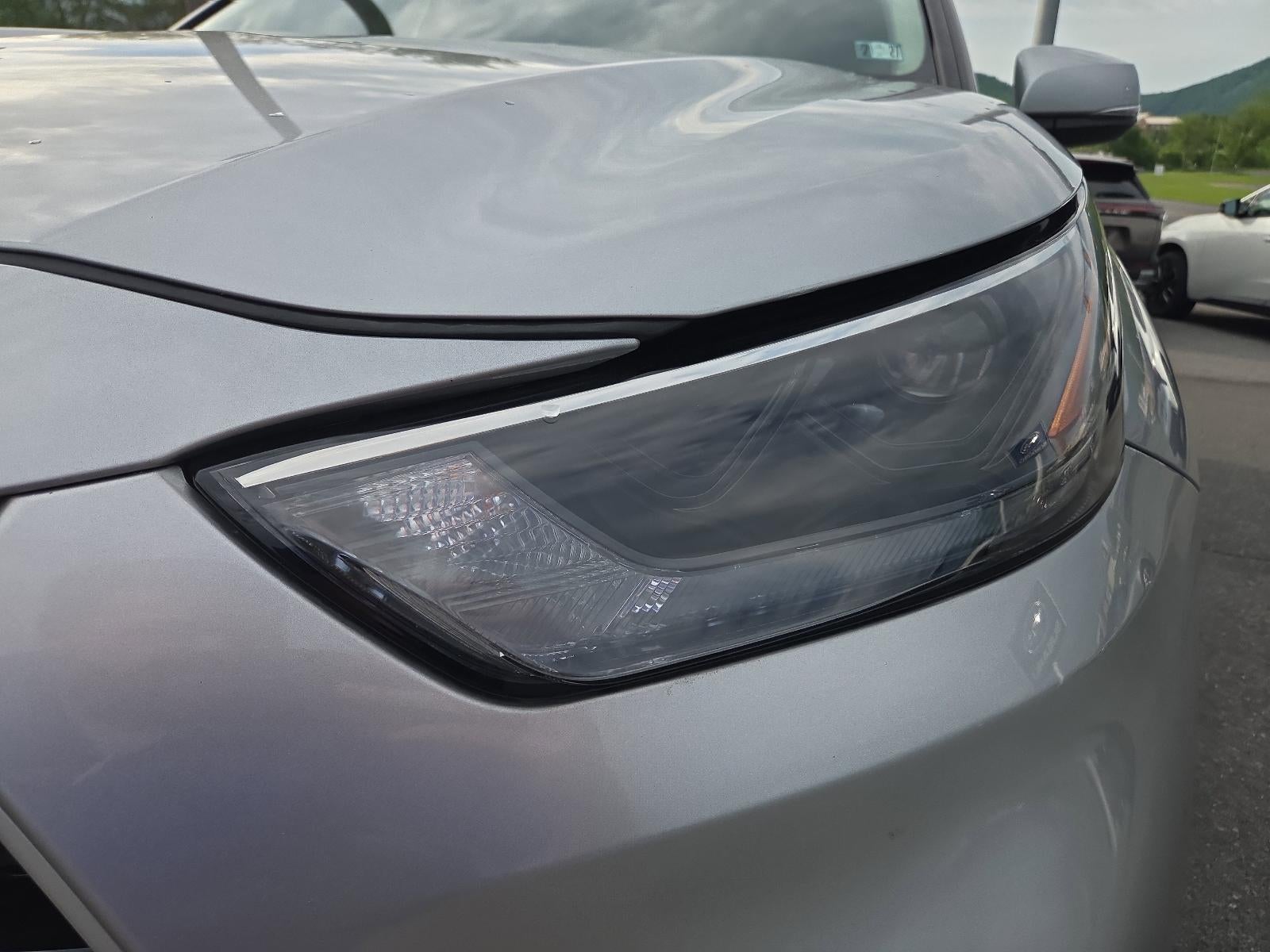 2024 Toyota Highlander LE AWD (SE)