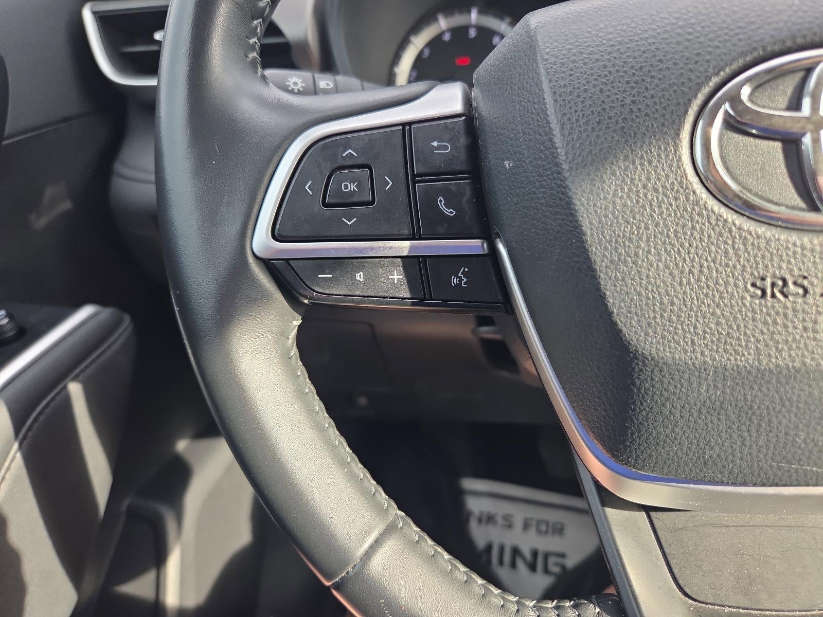 2024 Toyota Highlander LE AWD (SE)