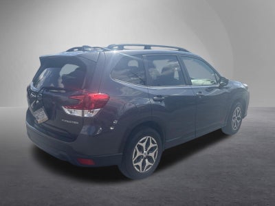 2022 Subaru Forester Premium CVT