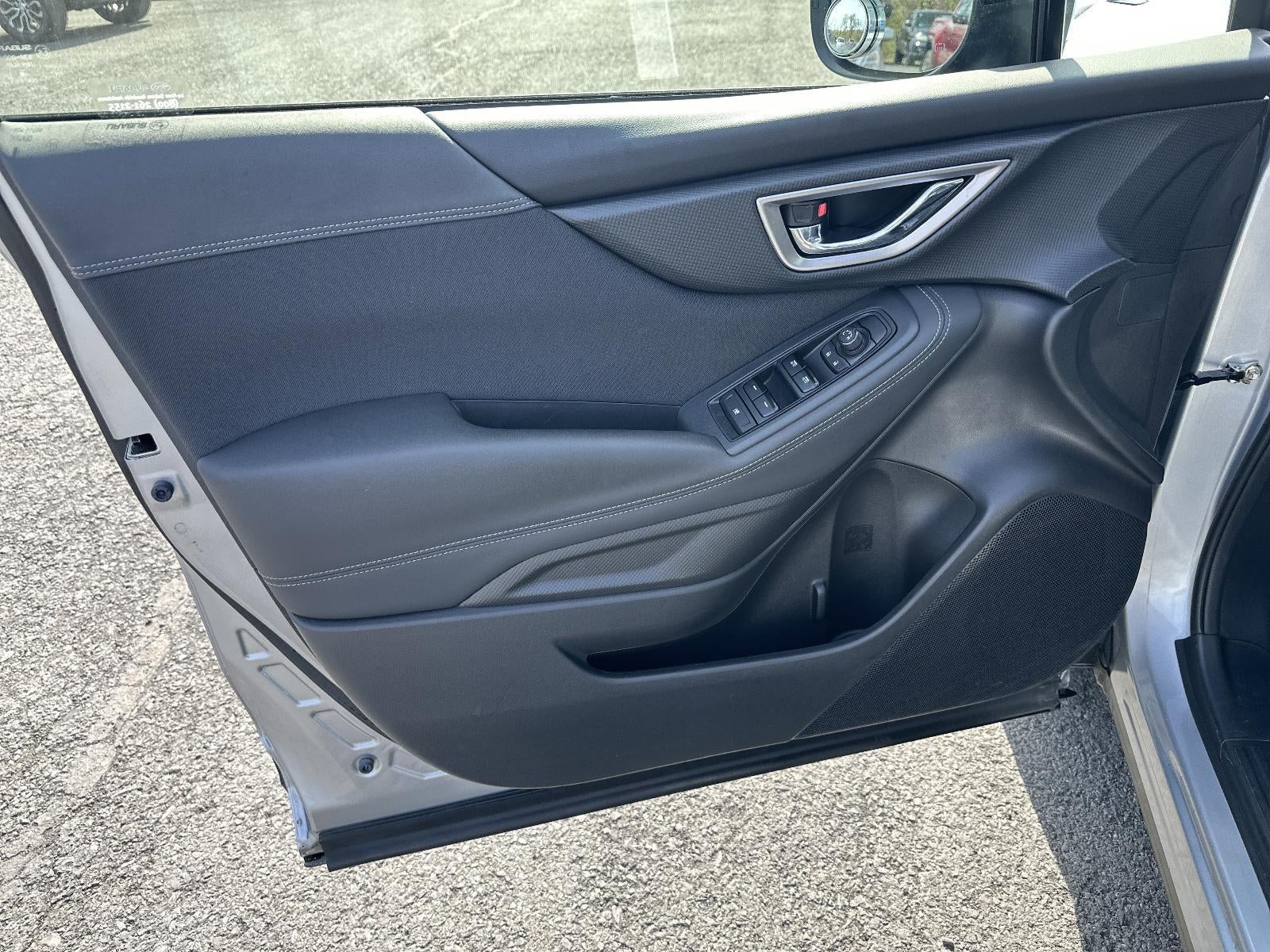 2023 Subaru Forester Premium CVT