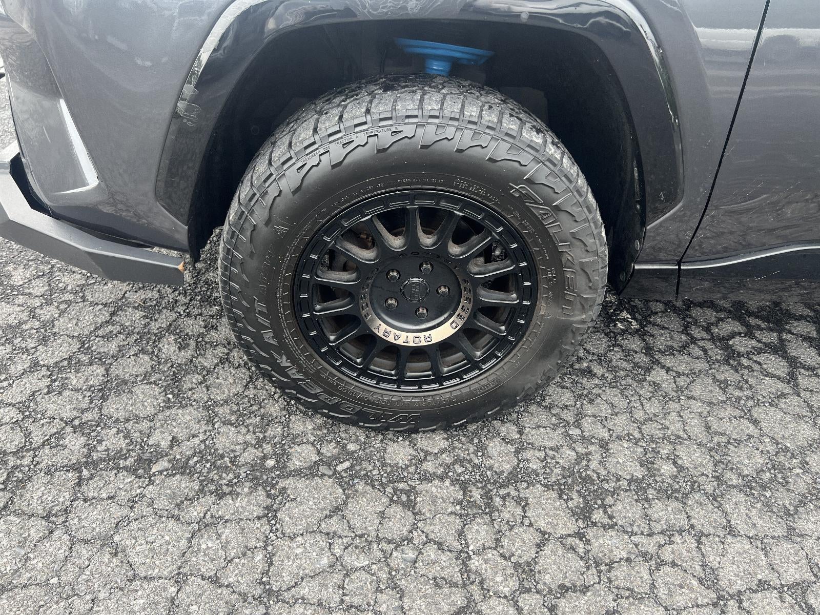 2019 Toyota RAV4 Hybrid XSE AWD (Natl)