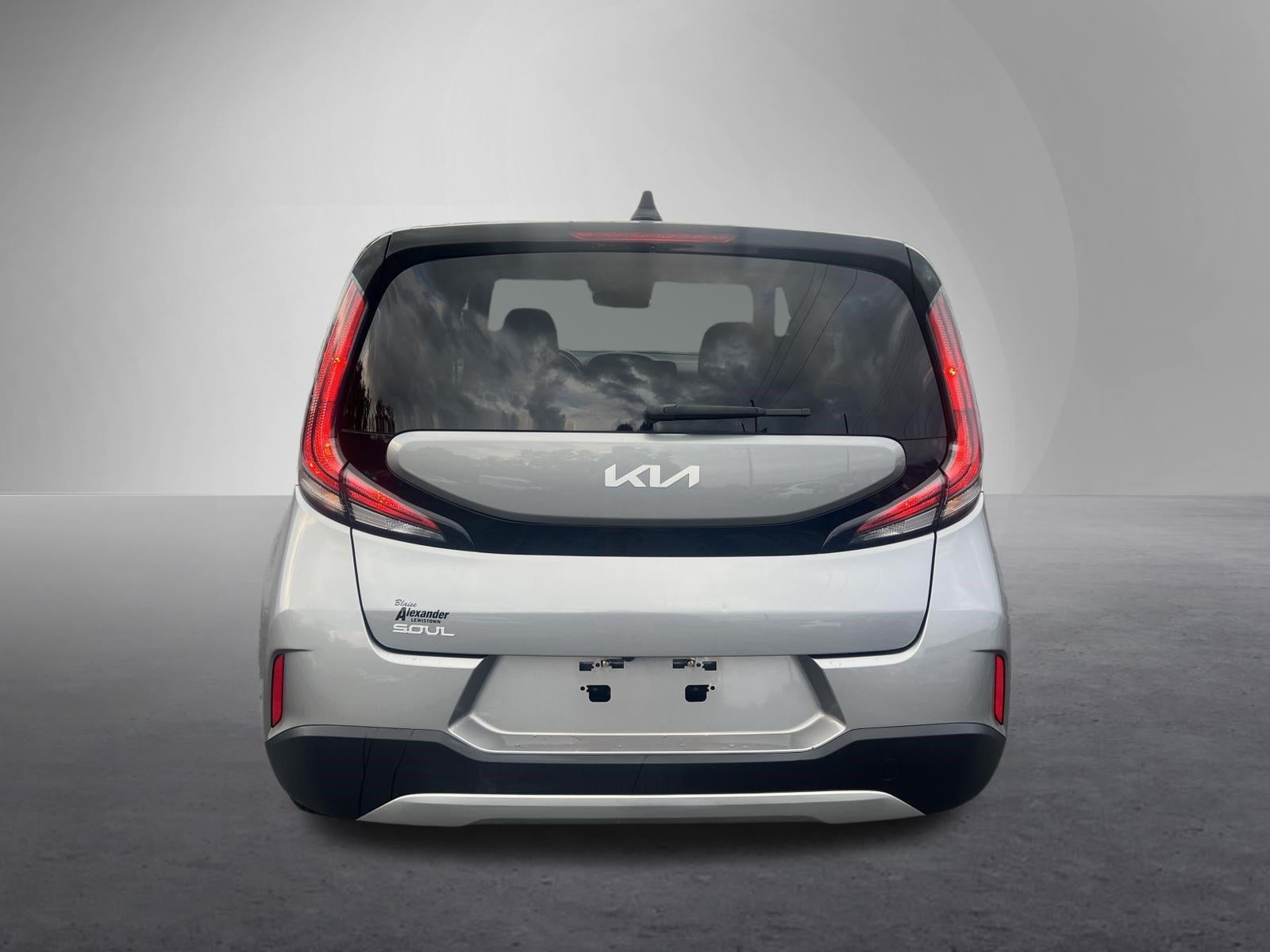 2024 Kia Soul LX IVT