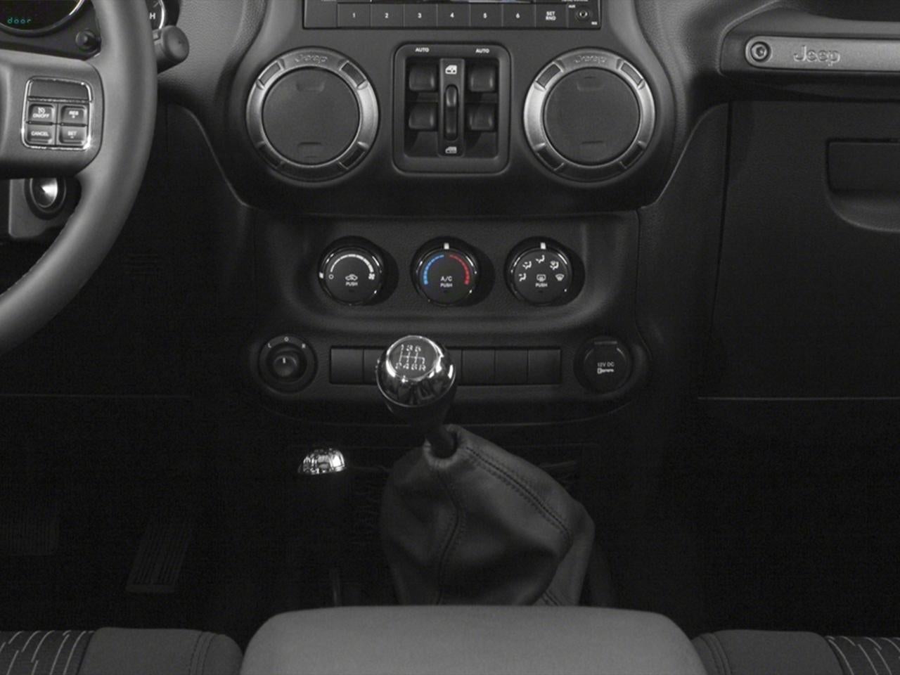 2017 Jeep Wrangler Unlimited Freedom 4x4 *Ltd Avail*