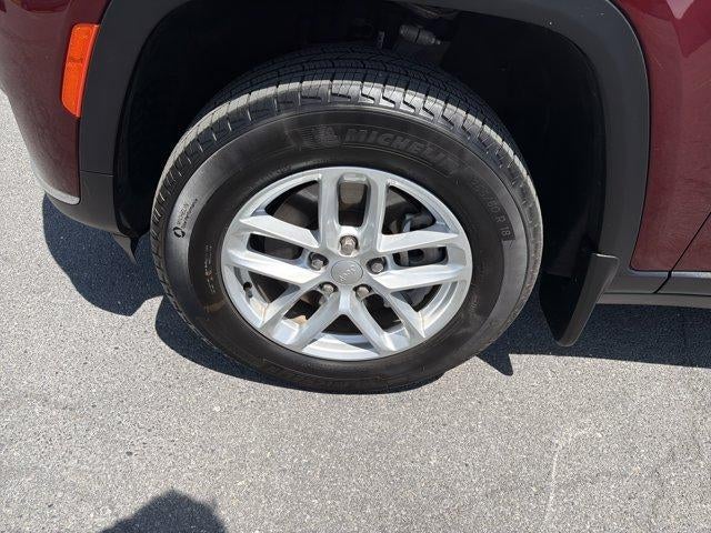 2023 Jeep Grand Cherokee L Laredo 4x4