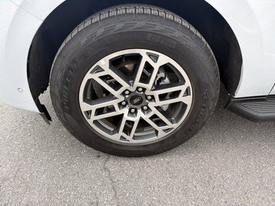 2025 Ford Expedition Max Active 4x4