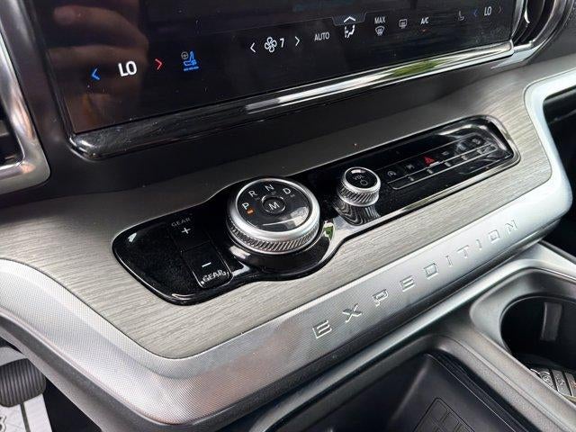 2025 Ford Expedition Max Platinum 4x4
