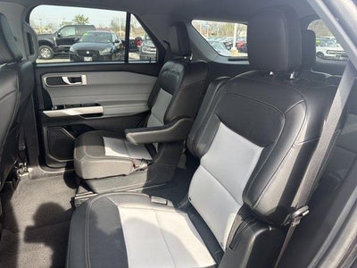 2022 Ford Explorer XLT 4WD