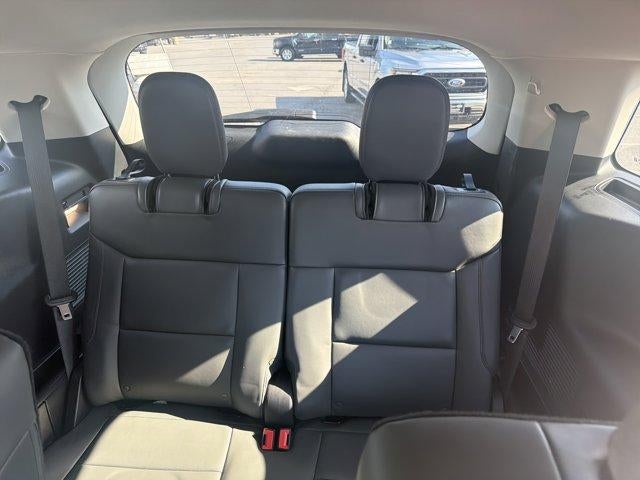 2025 Ford Explorer Active RWD