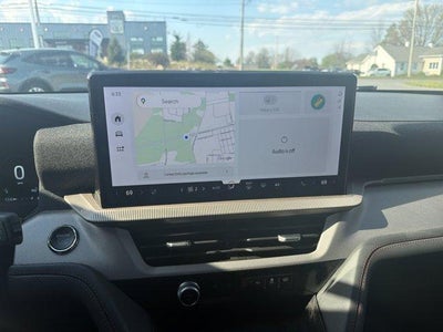 2025 Ford Explorer Active RWD