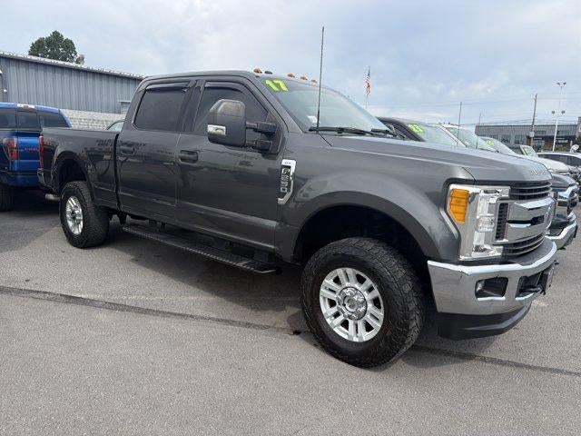 2017 Ford Super Duty F-250 SRW XLT 4WD Crew Cab 6.75' Box