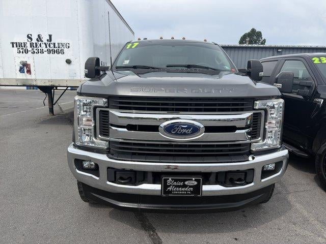 2017 Ford Super Duty F-250 SRW XLT 4WD Crew Cab 6.75' Box