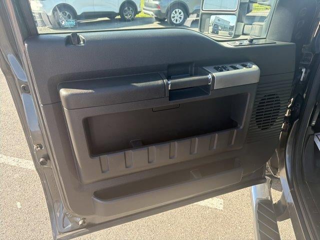 2015 Ford Super Duty F-250 SRW 4WD Crew Cab 6-3/4 Ft Box Lariat