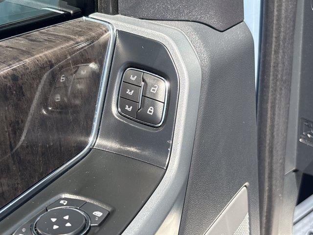 2023 Ford F-150 LARIAT 4WD SuperCrew 5.5' Box