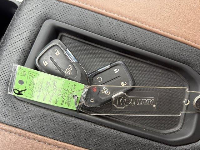 2021 Chevrolet Silverado 2500 HD Crew Cab Standard Box 4-Wheel Drive High Country