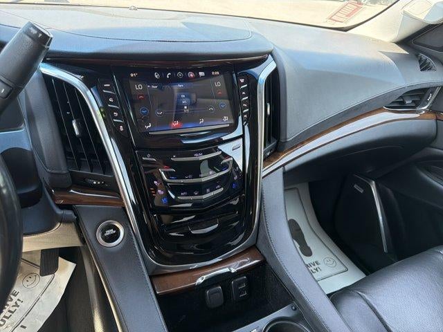 2017 Cadillac Escalade 4WD Luxury