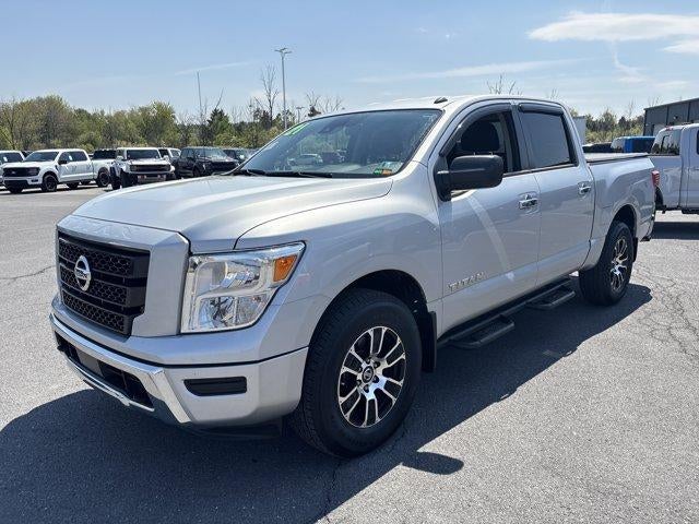 2021 Nissan Titan 4x4 Crew Cab SV