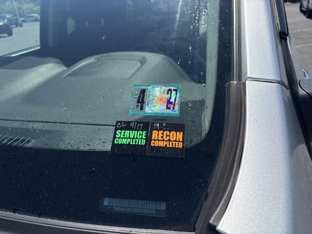 2021 Nissan Titan 4x4 Crew Cab SV