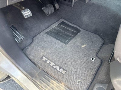 2021 Nissan Titan 4x4 Crew Cab SV