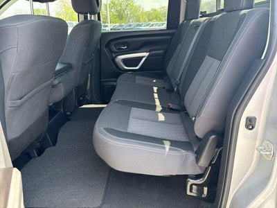 2021 Nissan Titan 4x4 Crew Cab SV