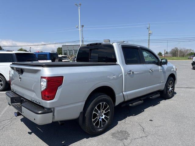 2021 Nissan Titan 4x4 Crew Cab SV