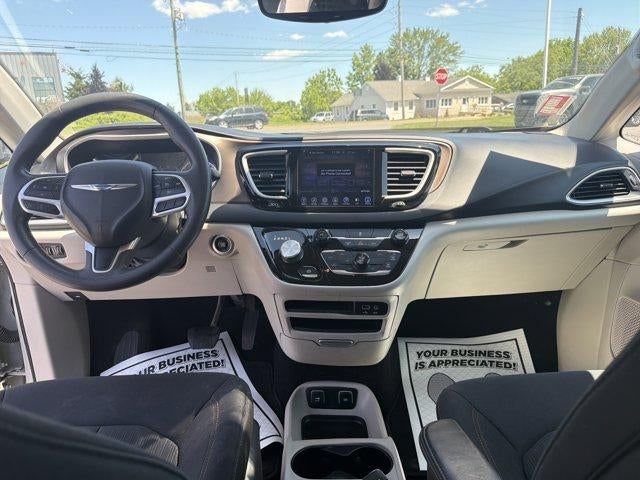 2017 Chrysler Pacifica Touring FWD