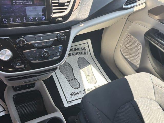 2017 Chrysler Pacifica Touring FWD