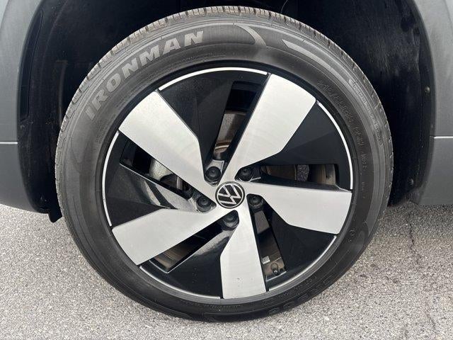 2025 Volkswagen Taos S 4MOTION