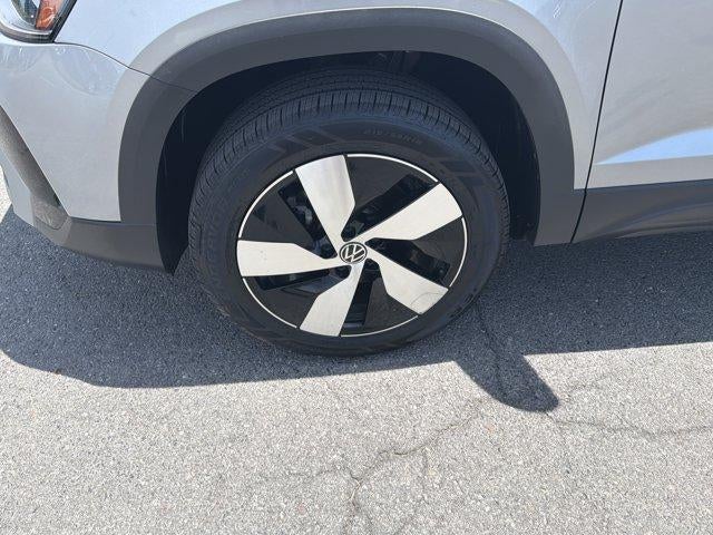 2025 Volkswagen Taos S 4MOTION