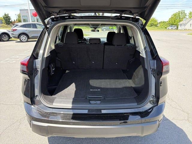 2024 Nissan Rogue AWD SV